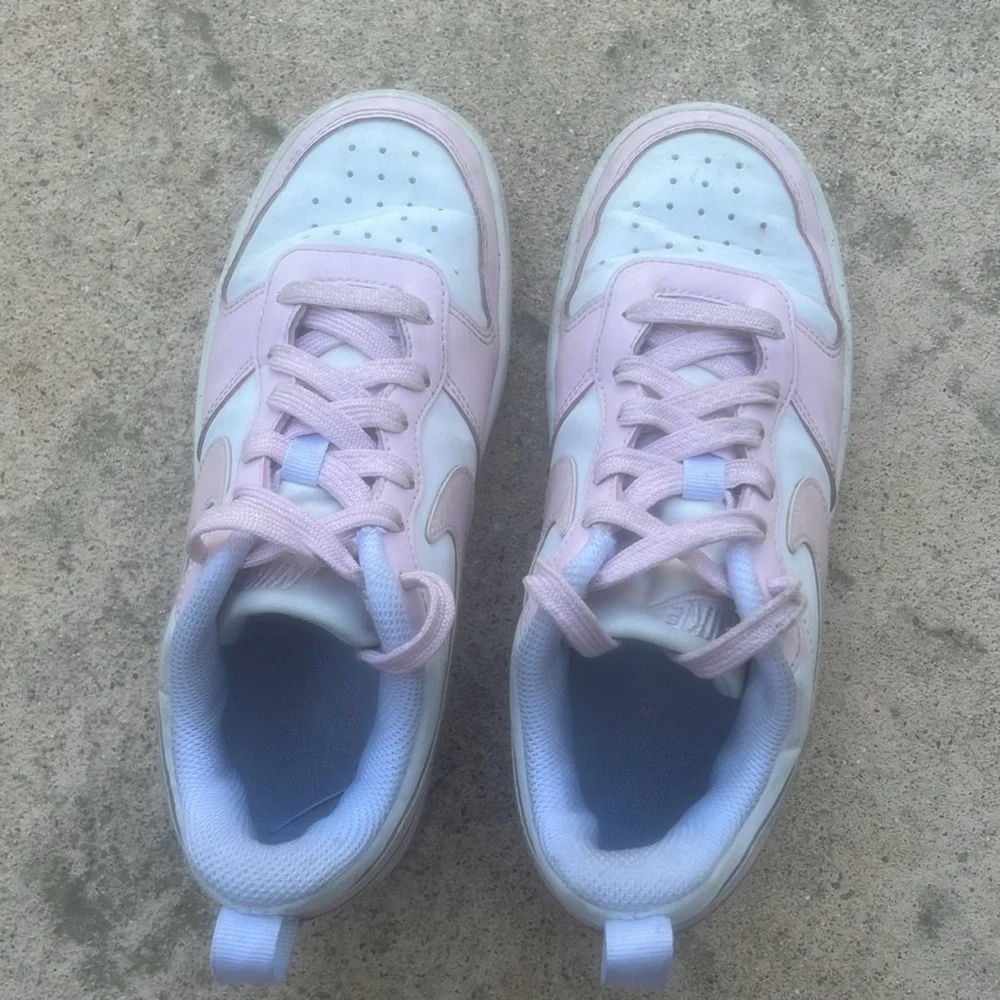 Nike Kids Court Borough Low Recraft White/Pink Sneaker Size 3.5